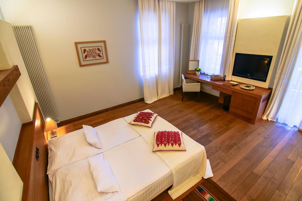 Hotel Pacsirta Sovata Exterior photo