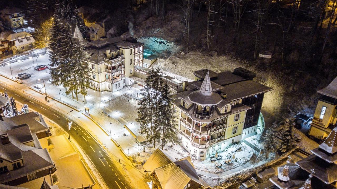 Hotel Pacsirta Sovata Exterior photo